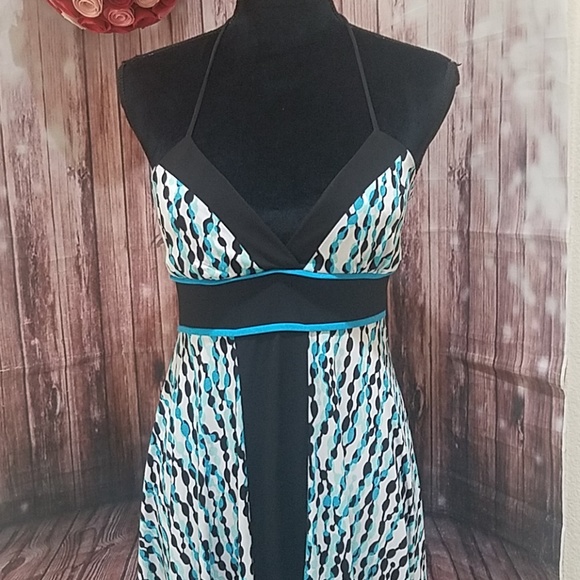 Speechless halter dress with assymmetrical fall - Picture 2 of 6